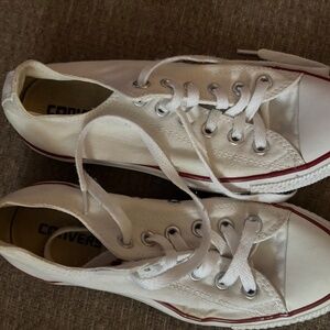 White Women Converse All*Star Low Top Size 6.5